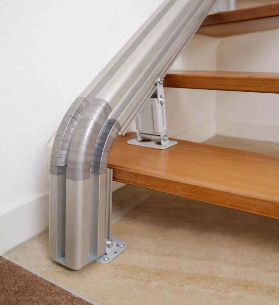 1 Richard Rood HR2 SD2 UP Stairlift 11 06 2021 3902 e1683125991885 938x1024 1