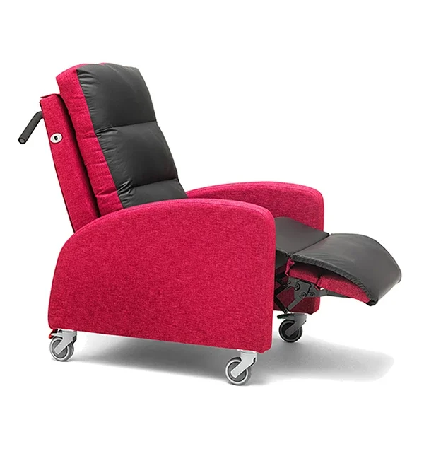 Icon FIFE – Hoist Friendly Riser Recliner Chair 01 e1686750487792