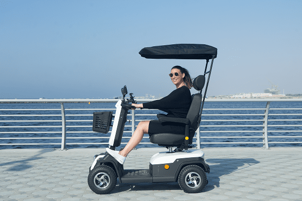 Icon-Rehab-Equinox-Grande-Multi-Terrain-Mobility-Scooter-4.png